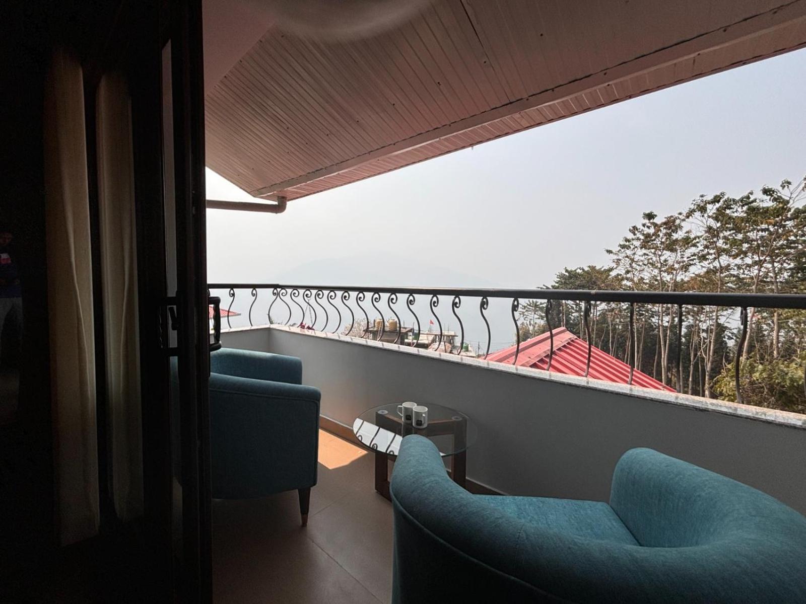Blue Orchid Premium Hotel Kalimpong Exterior photo